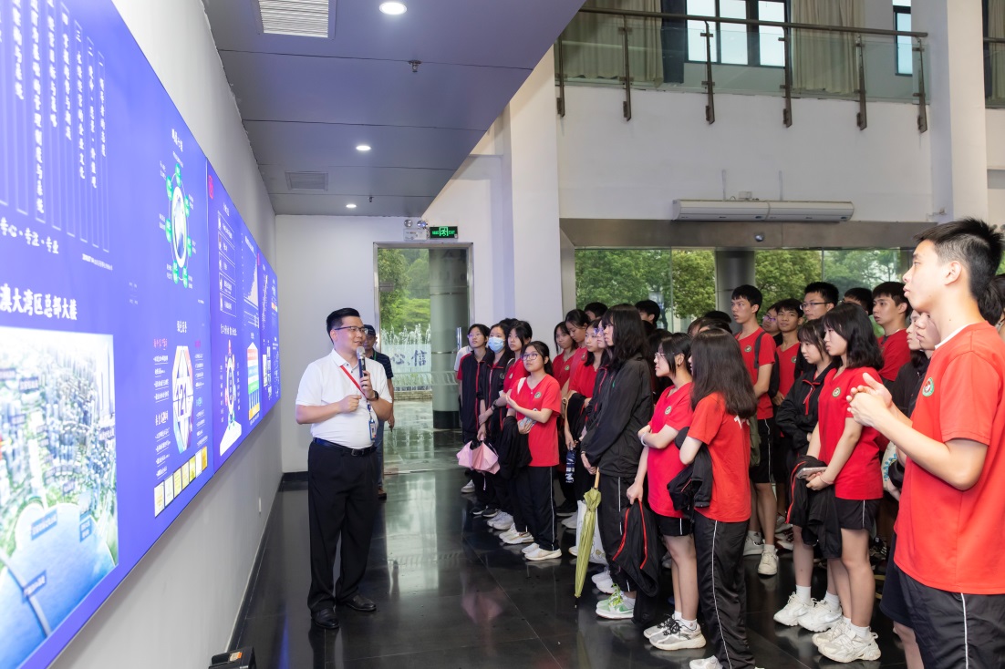 02台商子弟学校来访.jpg 02台商子弟学校来访.jpg